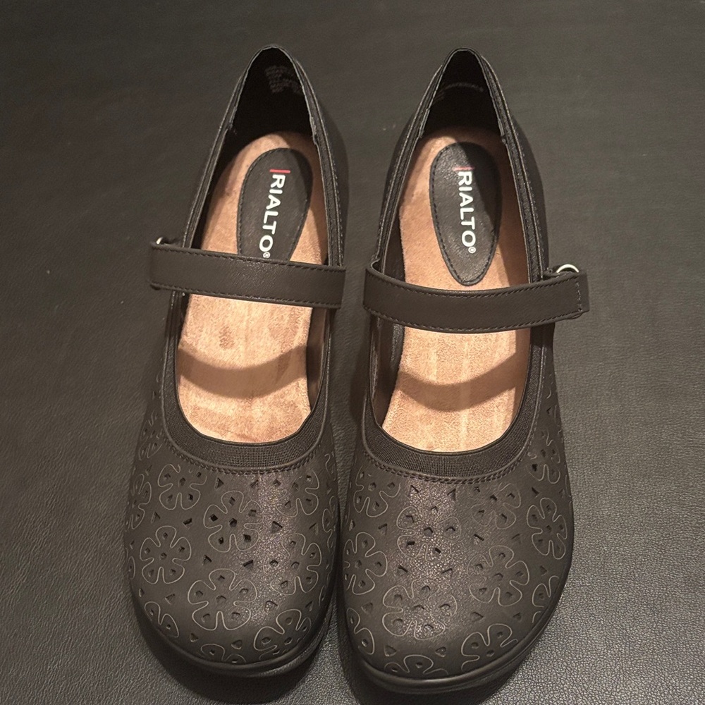 Rialto Charcoal Floral Mary Jane Dress Shoes